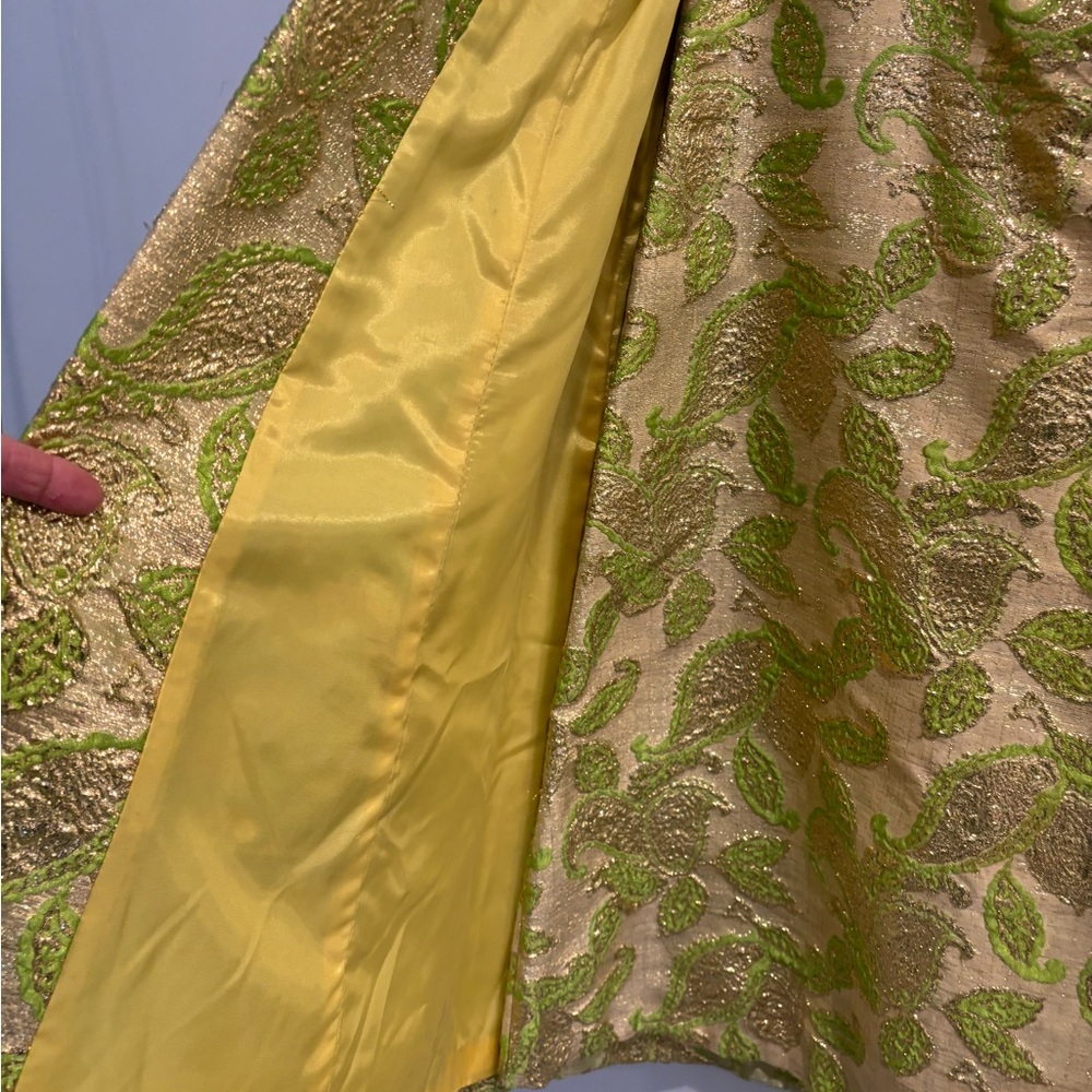 Incredible Vintage 50’s, 60’s Metallic Brocade Dress and Coat Set - Picture 15 of 16